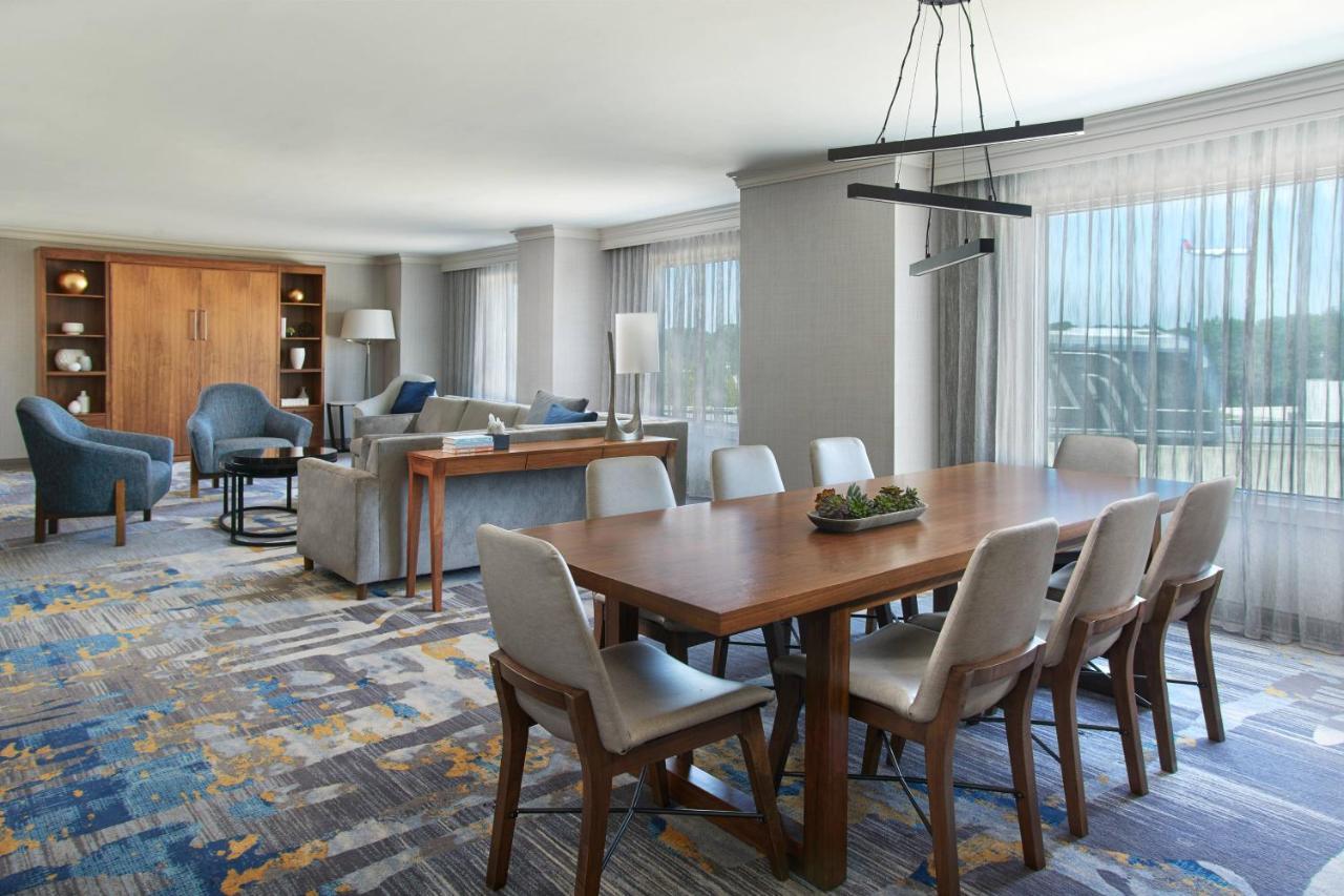 Готель Atlanta Airport Marriott Gateway College Park Екстер'єр фото